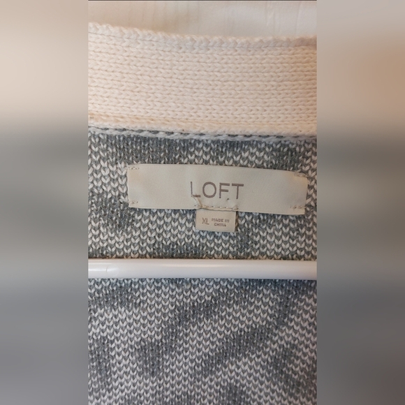 Ann Taylor Loft Cheetah Button Cardigan Knit Sweater Size XL Cotton Thick Cozy - Picture 4 of 9